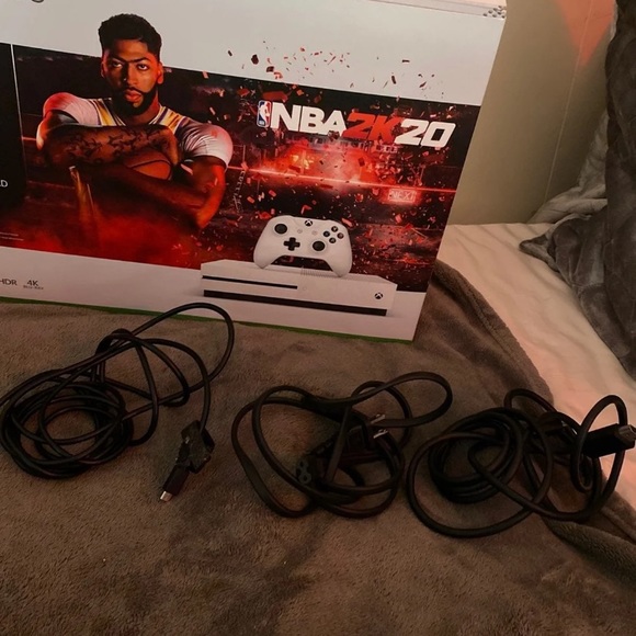 Xbox One S - Picture 11 of 12